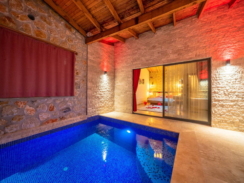  gece  -  Kasım
  | Kalkan Akbel’de Jakuzili ve Isıtmalı Havuzlu Muhafazakar Kiralık Villa | 4 Kişilik Tatil
